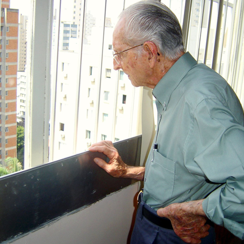 Elderly Care Housing and Group Homes for Seniors